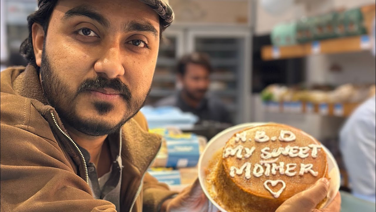 Mothers Birthday It Is Necesary For Everyone To Remeber That Day And Love Thier Parents In Reality