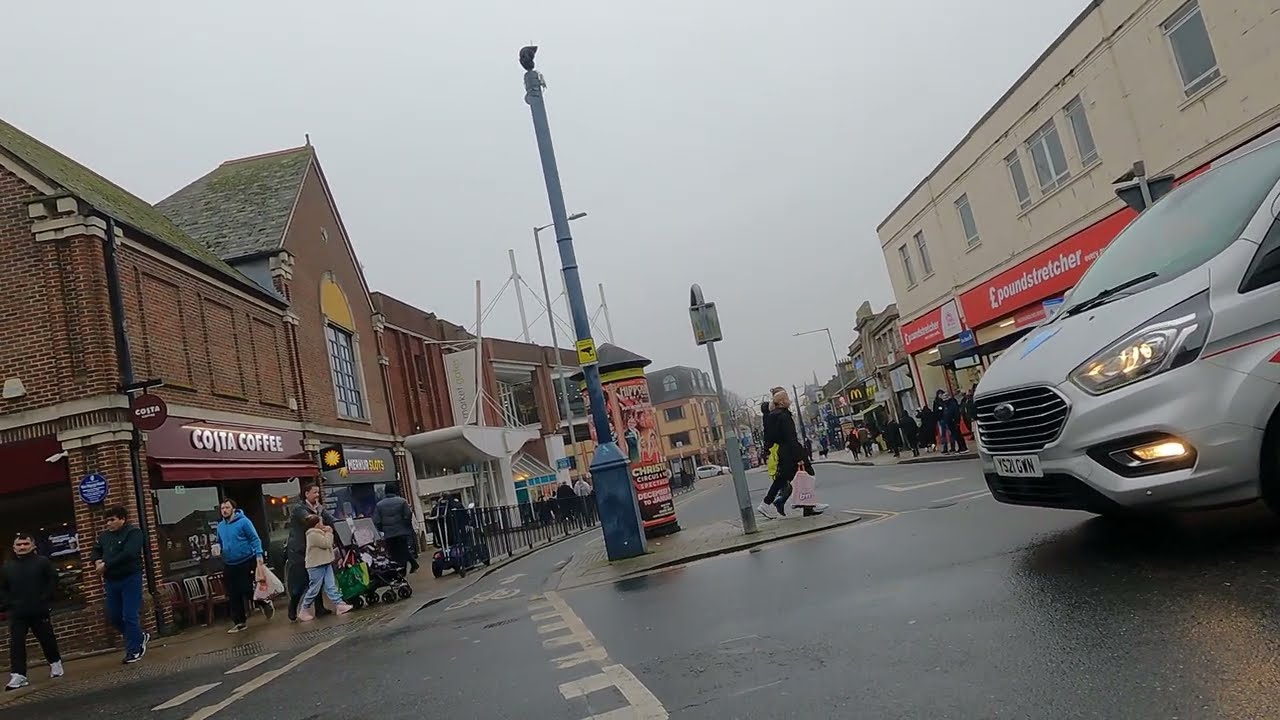 HOW BUSY IS GREAT YARMOUTH 4. Ricks Town Tours