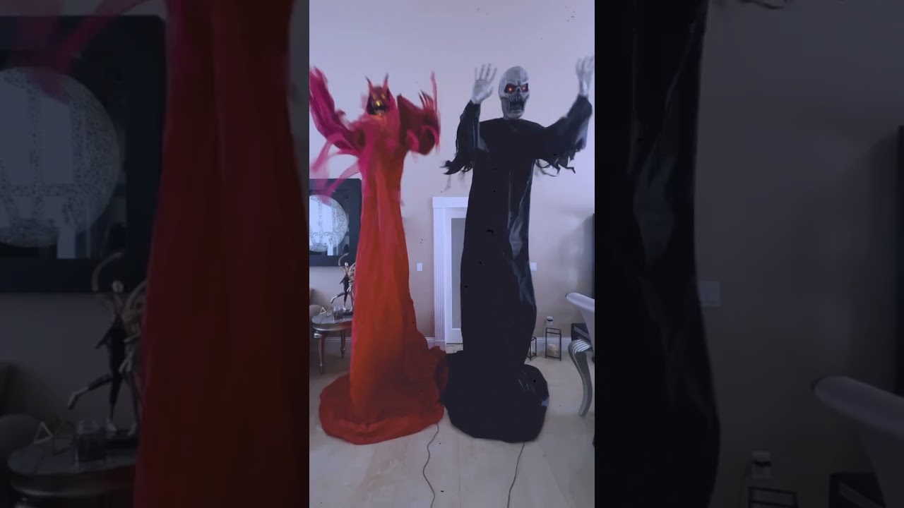 Spirit Halloween&rsquo;s Hell Spawn and Mr.Dark Jump-scare Animatronics #halloween #spirithalloween
