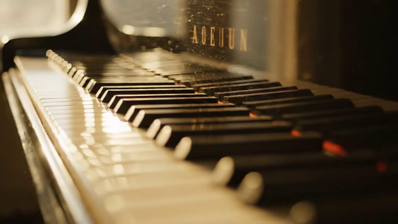 Relaxing December Night Jazz 🌧 Soft Cafe with Rain & Piano for Deep Sleep