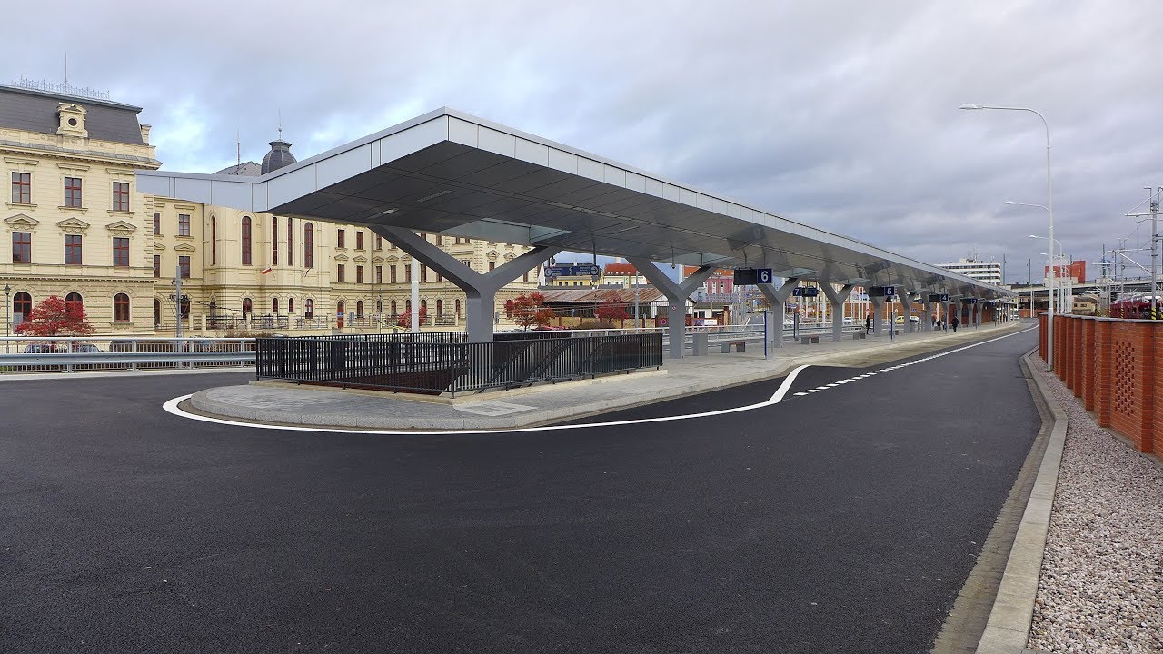 Hl. nádraží Plzeň - autobusové nádraží