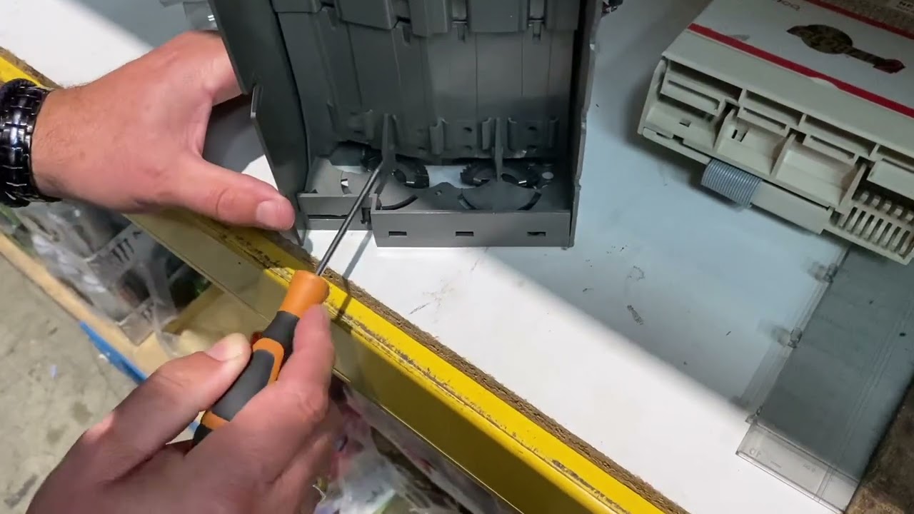 Global 2 Coin Mech Strip Down and Rebuild