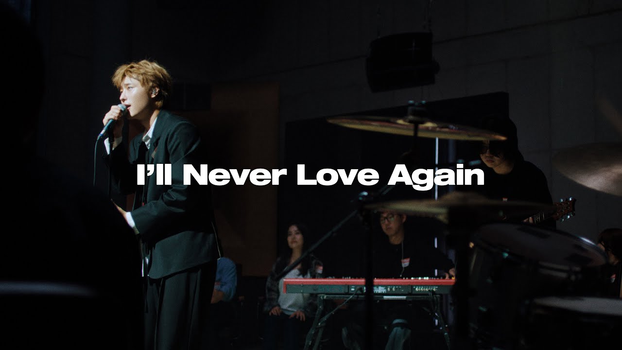 WOODZ 'I'll Never Love Again' Live Clip