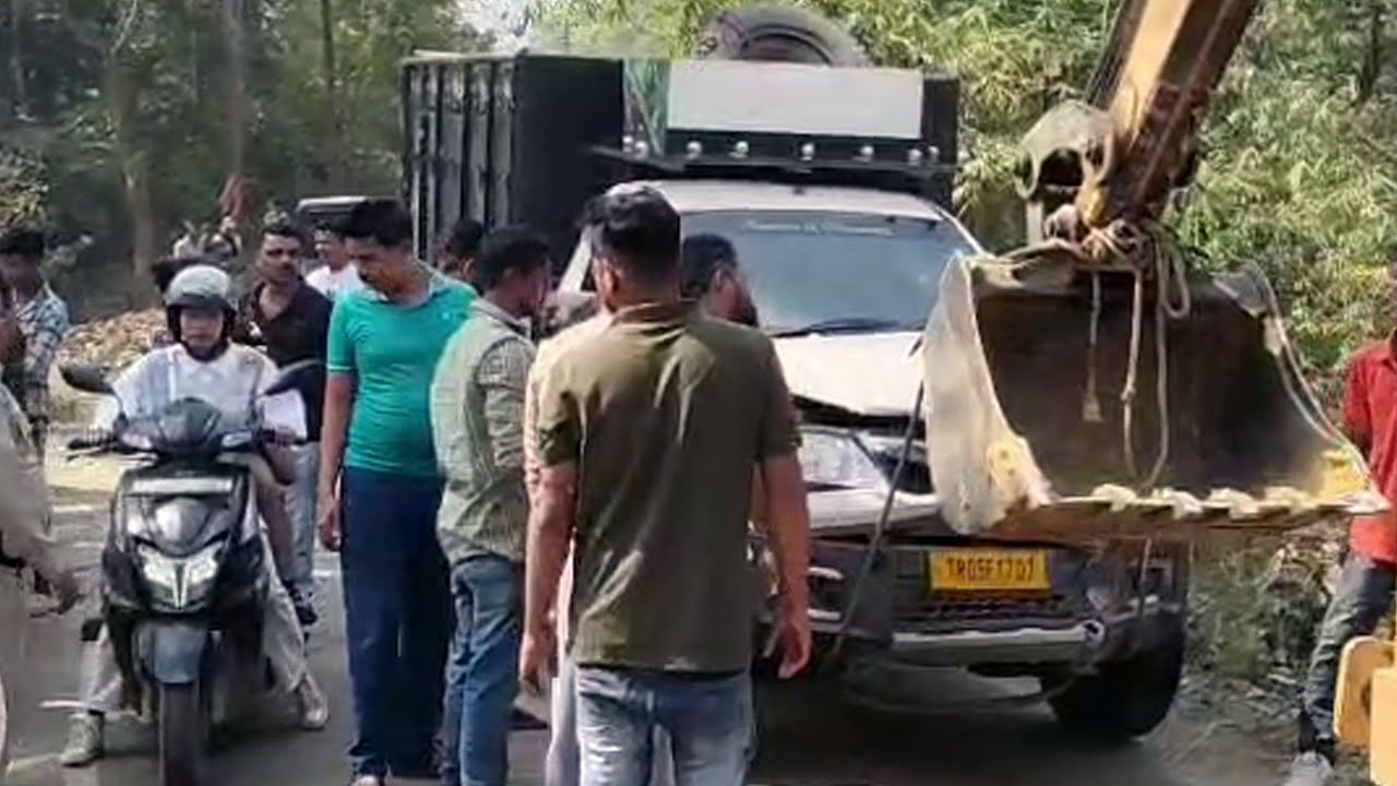 Miscreants launched a violent attack on forest officials leaving two Bit Officers seriously injured