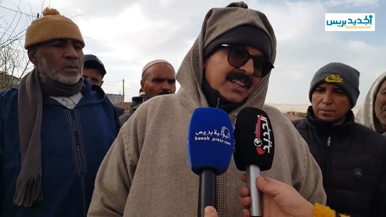 بالامازيغية :  لهذه الاسباب اجتمع الفلاحون لانقاد اراضيهم الفلاحية باقليم خنيفرة من الدمار