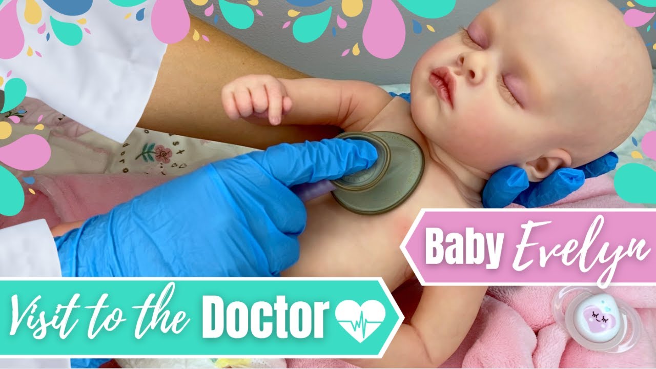 Новорожденный малыш Эвелин: визит к врачу и транспортировка. Вечерние процедуры и купание с больн...