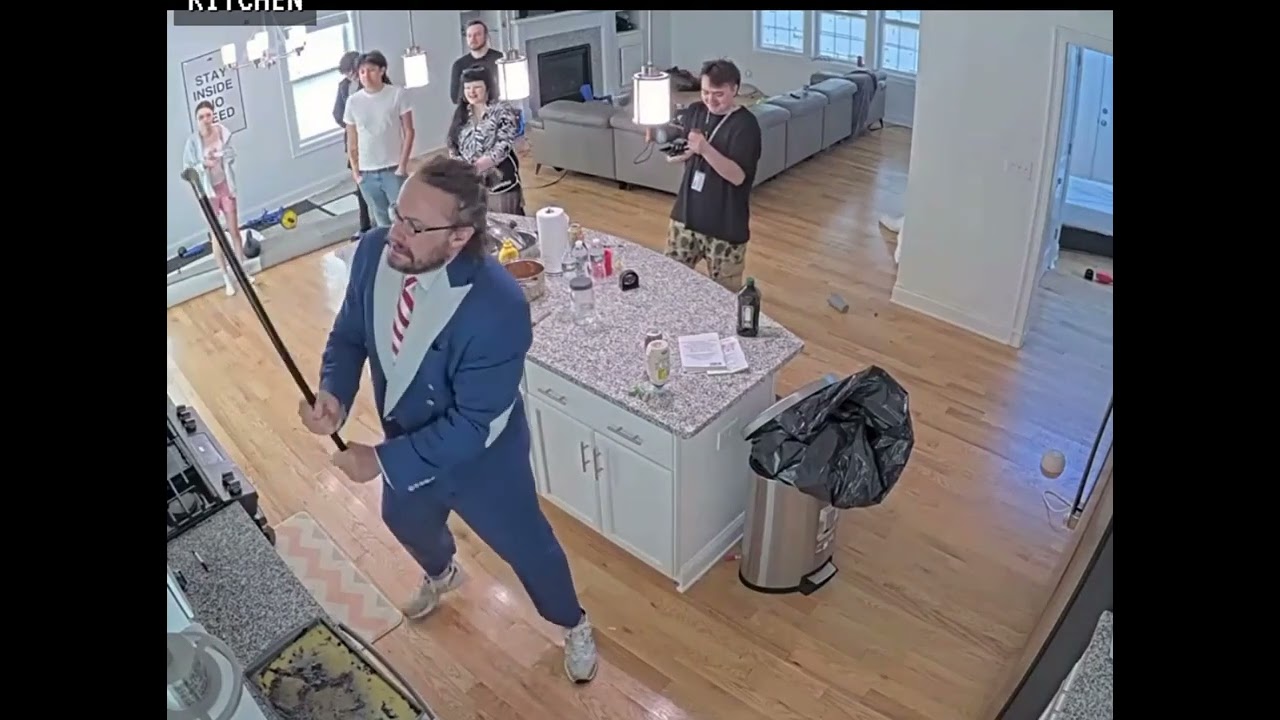 Fishtank Live - Jason Goldstriker kitchen destruction (cane equipped)