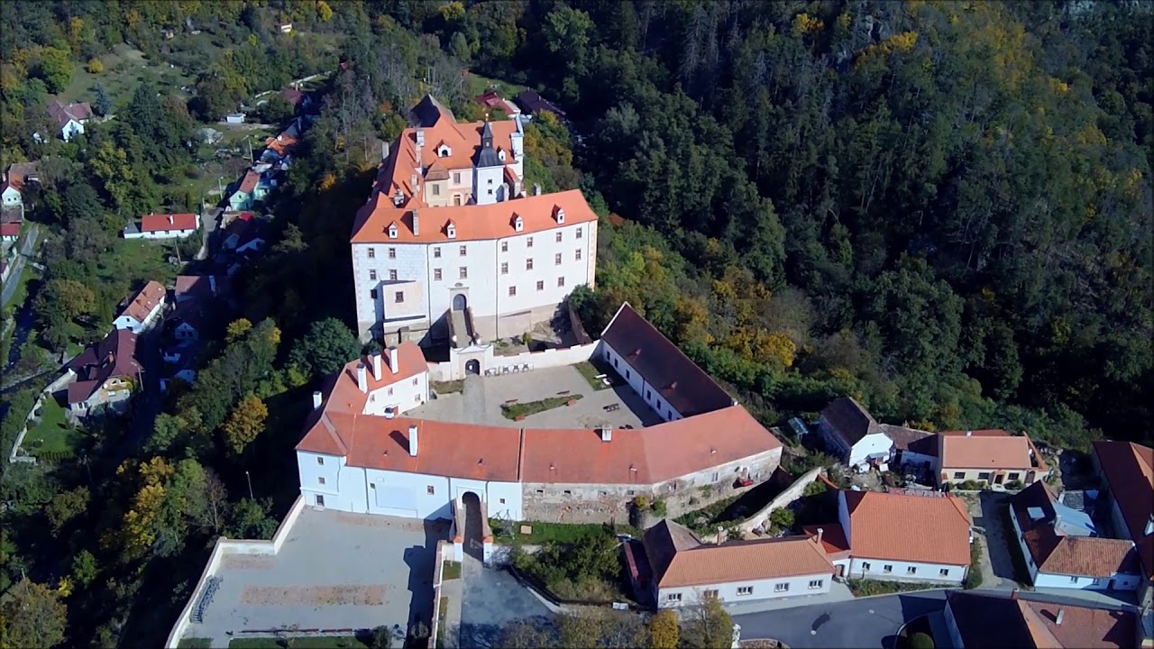 Jevišovické zámky   (Castles in Jevišovice)