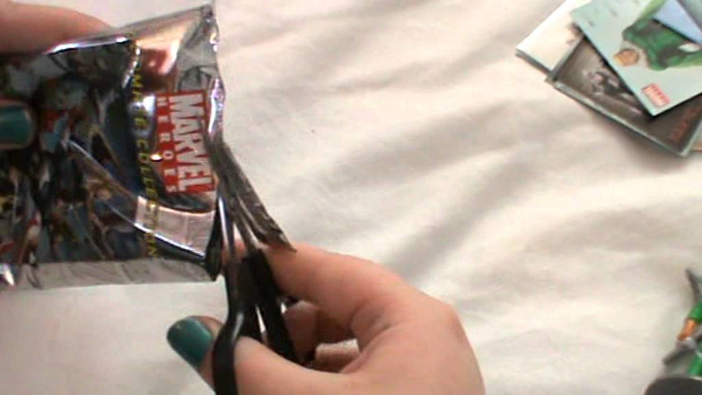 ASMR Relaxing Sound Video - Opening Packets of Marvel Heroes Ultimate Collection Figures