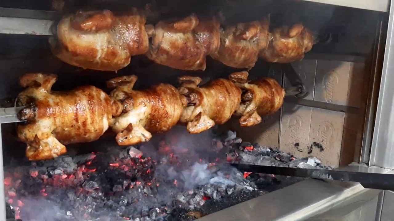 Horneando pollo a la brasa jugoso y crocante tipo oriental