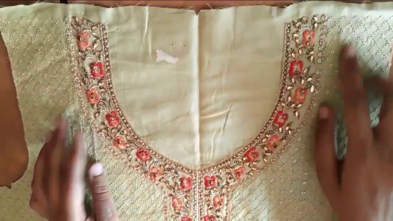 कढ़ाई या वर्क वाले सूट में बिना बकरम के गला कैसे बनाये।how to stitch readymade suit neck in hindi