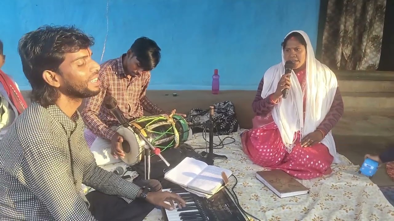 मां के बिना जग आंधियार है, विजय मतलबी 