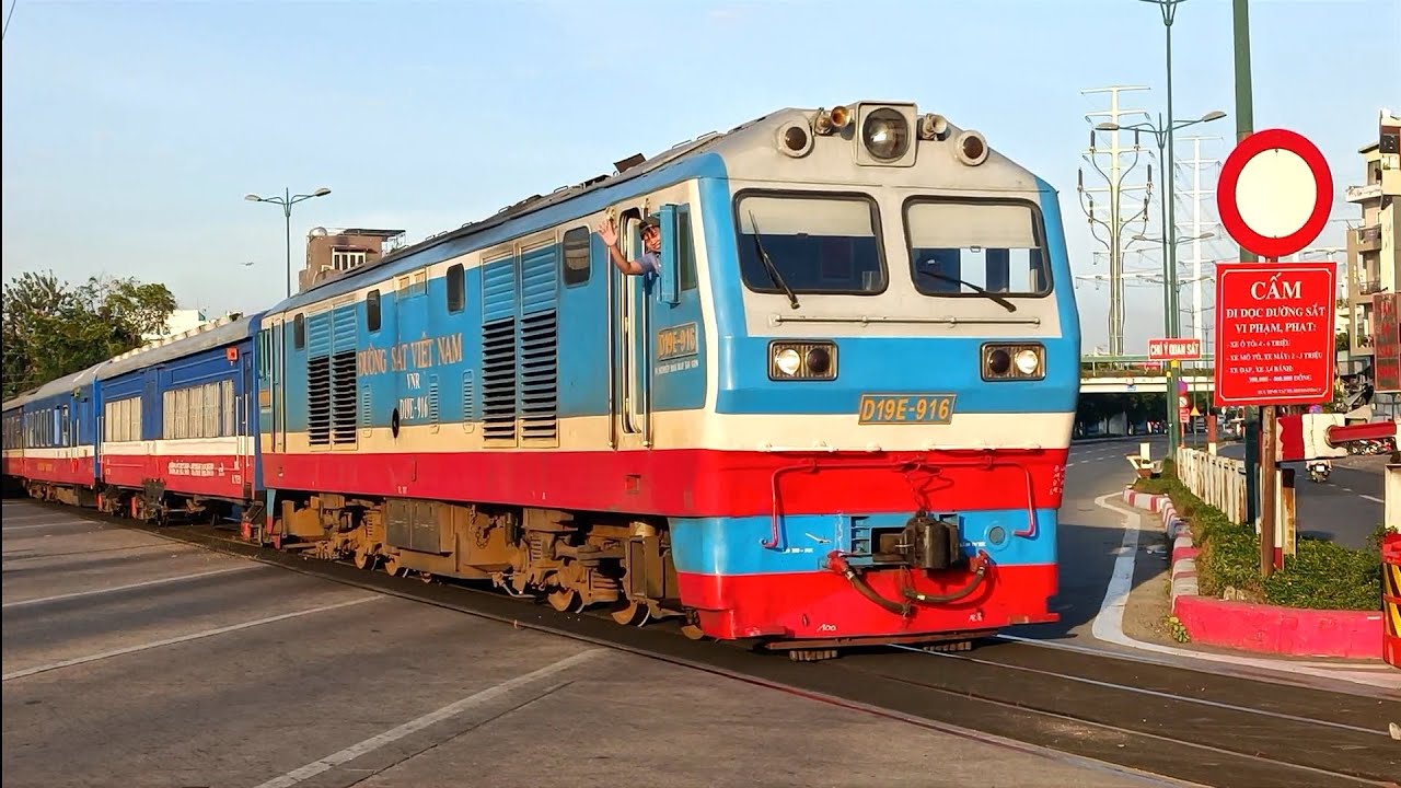 SGR 116:Những đoàn tàu đi qua 3 tỉnh thành cuối cùng của tuyến đường sắt Bắc-Nam.(Tập 85)
