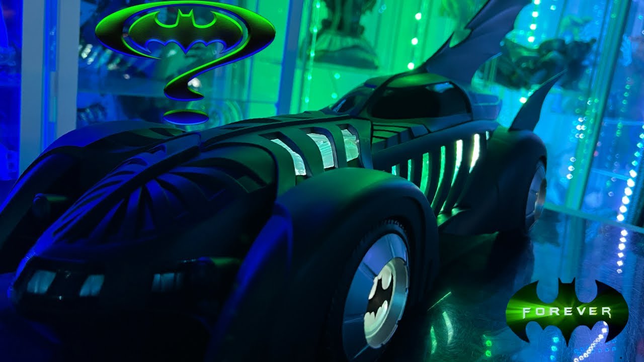 Обзор набора Mcfarlane Toys DC Multiverse Batman Forever Batmobile с Альфредом Пеннивортом