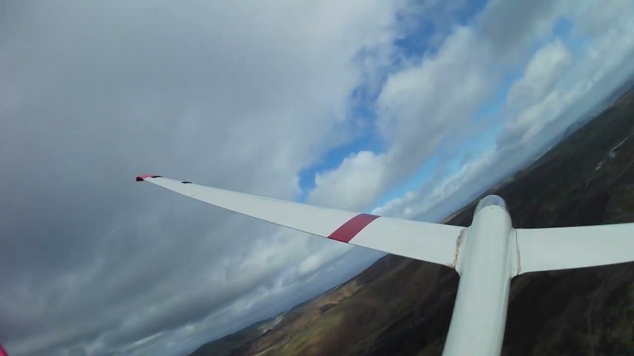 Long Mynd: Pole Cottage: ASK 21 5m Rc Glider: Wind 30mph