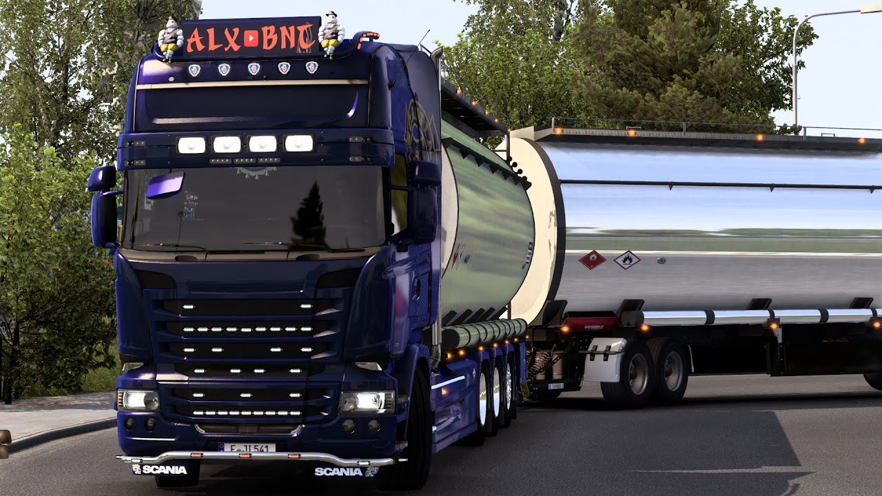 Сильно воспламеняющийся груз в BDF Scania в Бодё