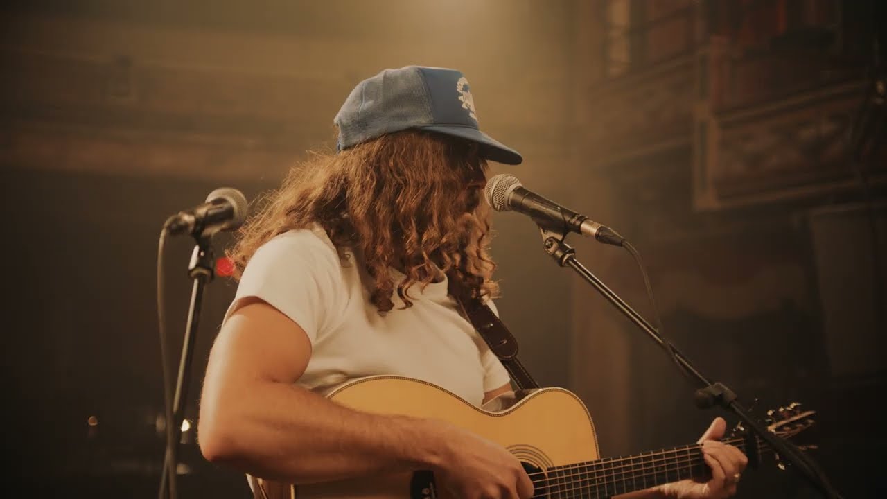 Hazlett - I'm Not Ready To Go (Live from Montreal)