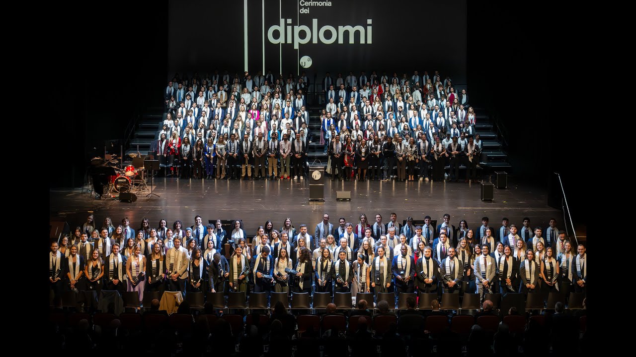Cerimonia dei diplomi Master e PhD 17.11.2025 – In front of and behind the scenes
