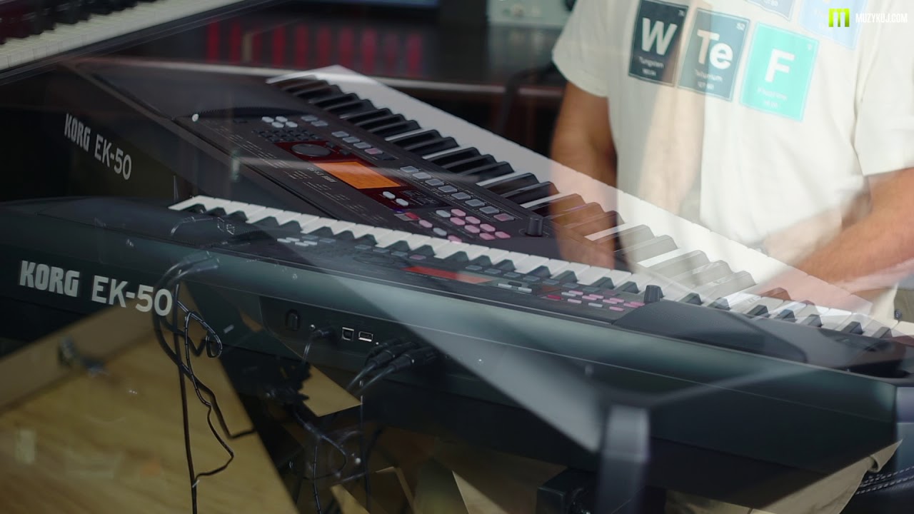 KORG EK-50 E.Piano AC Guitar