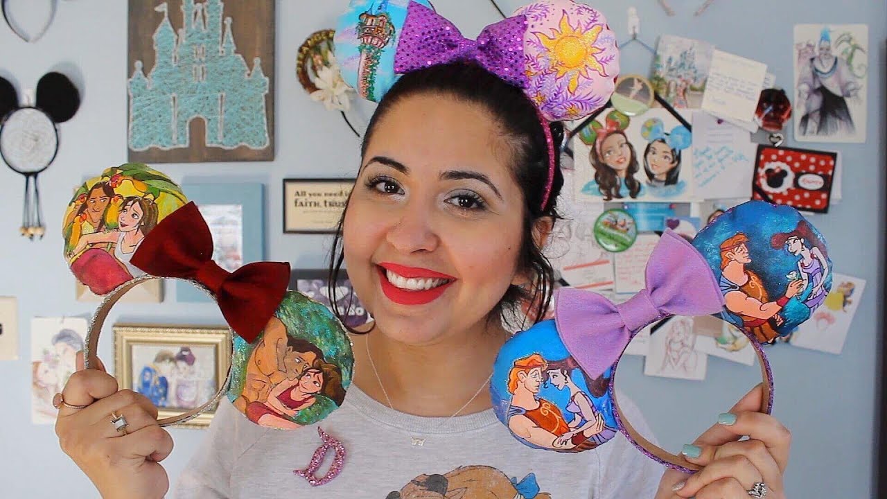 HAND PAINTED DISNEY EARS!!! AKA BEST SHOP EVERRRRR 😍