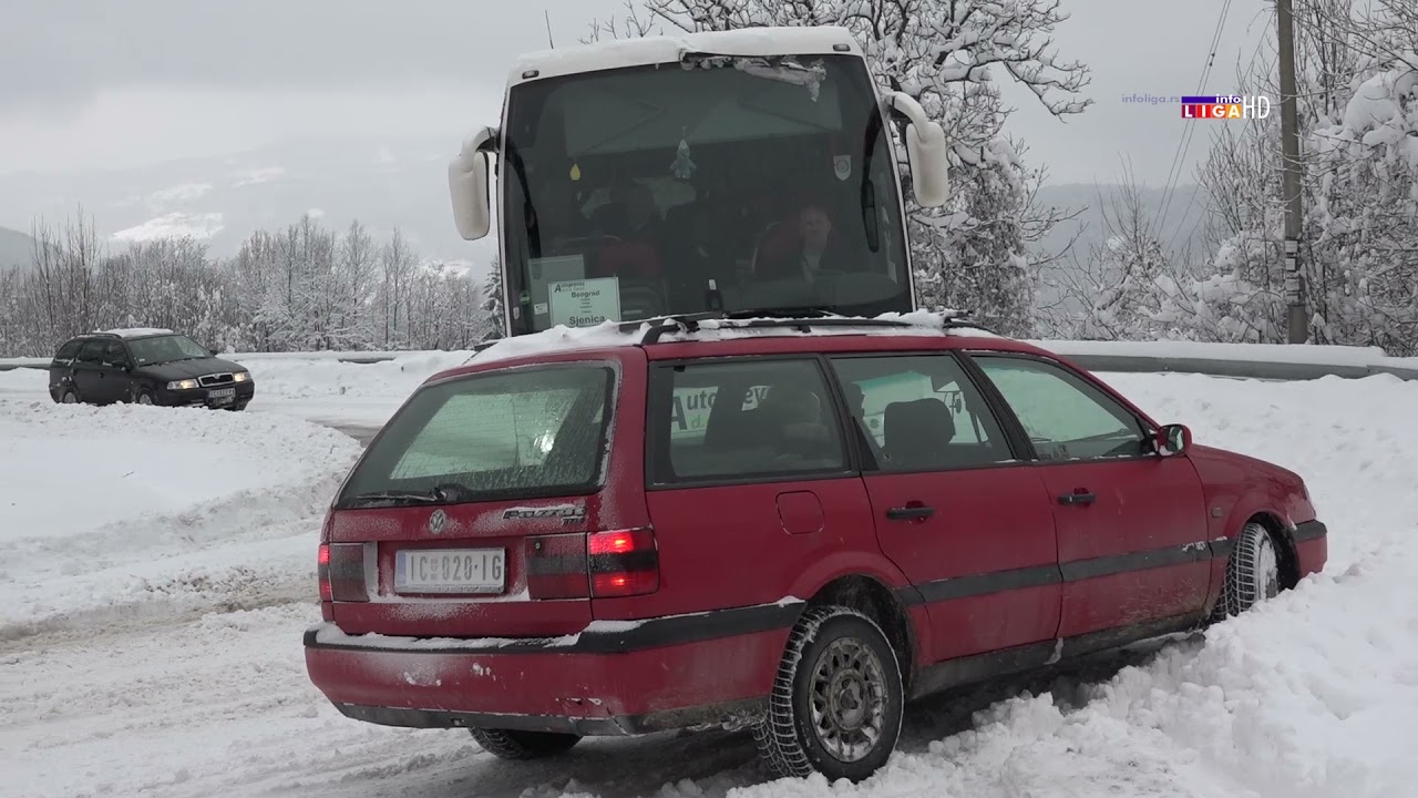 U vi&scaron;im delovima Ivanjice oko pola metra snega