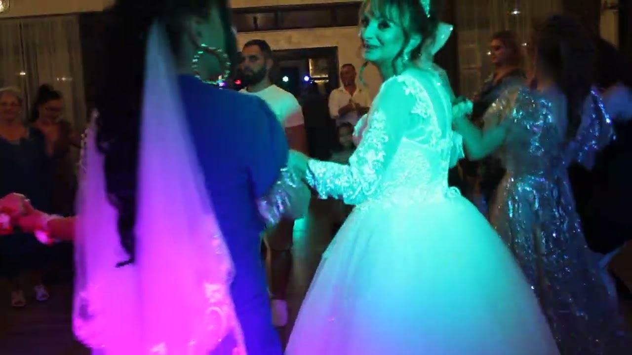 BANU DE LA DUMBRAVA,,,NUNTĂ,,NAȘU PETRICĂ ȘI FINU LUI IRINEL,,,, PUCHENII (1)