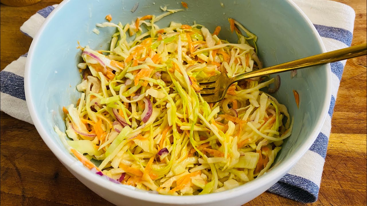 JINSI YA KUTENGENEZA SALAD YA CABBAGE/ HOW TO MAKE COLESLAW SALAD