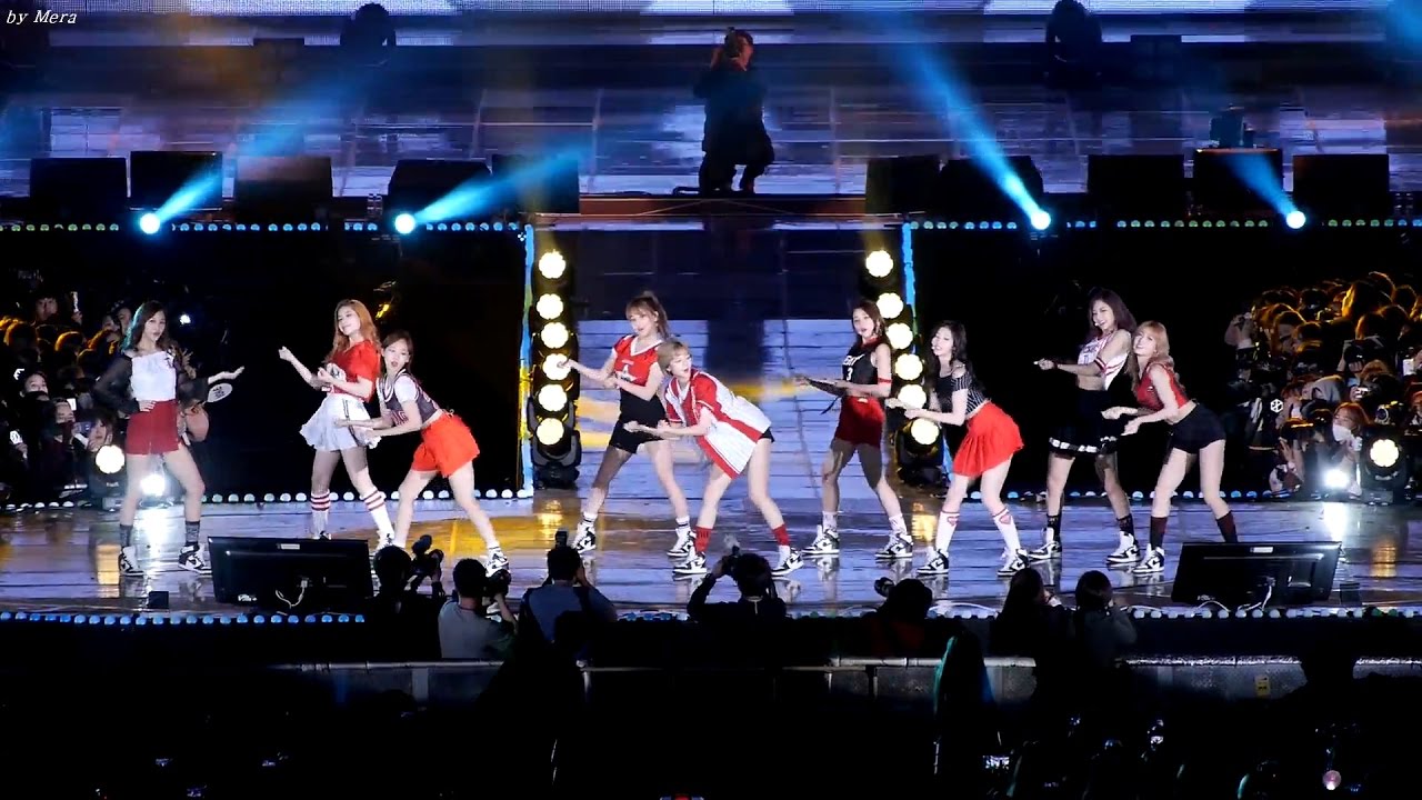 161022 트와이스 (TWICE) 다시해줘 (Do It Again) [전체] 직캠 Fancam (2016롯데패밀리콘서트) by Mera