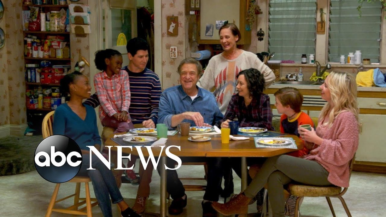 On set with the cast of 'The Conners'