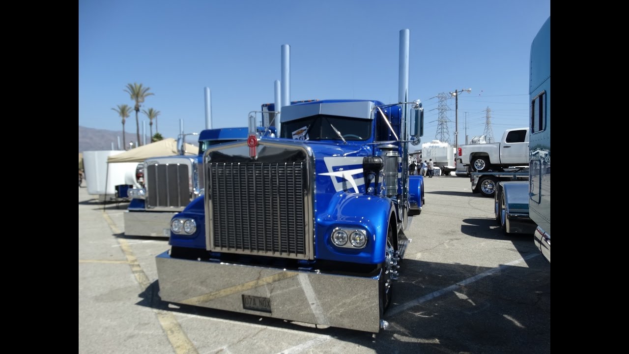 Dedicated Ride 1981 Kenworth W900A Extended Hood At Truckin' For Kids 2016