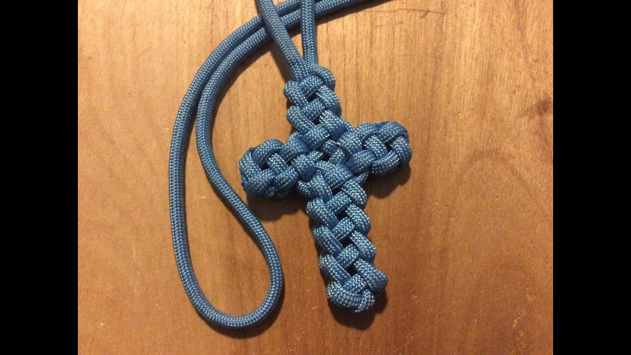 Paracord Cross (Vertical Crown Knot or Double Crown Sinnet)