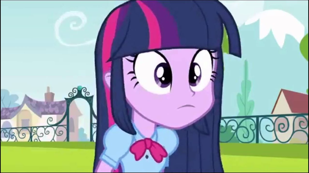 Equestria girls-let's play soccer