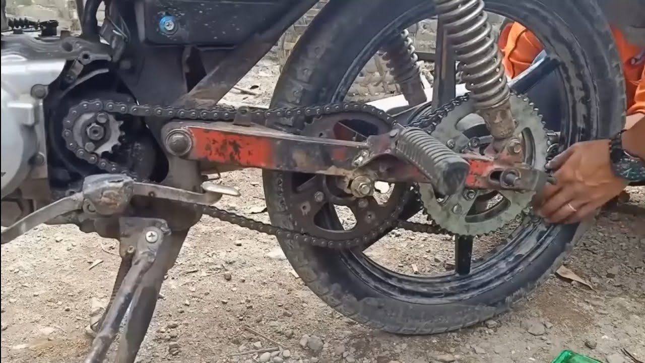 Dua Gear Dua Rantai untuk torsi terkuat,tarikan tidak ada banding di kelasnya
