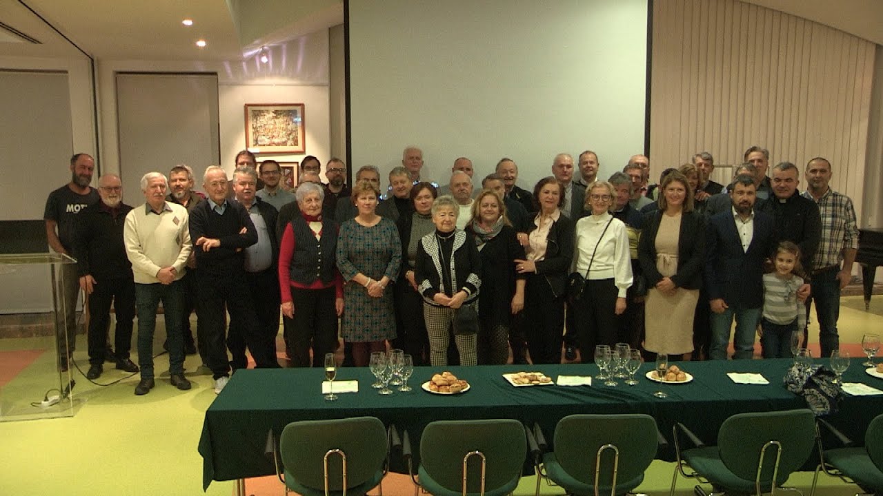 Lelkünk melege: elkezdták a tűzifa feldolgozását és szállítását