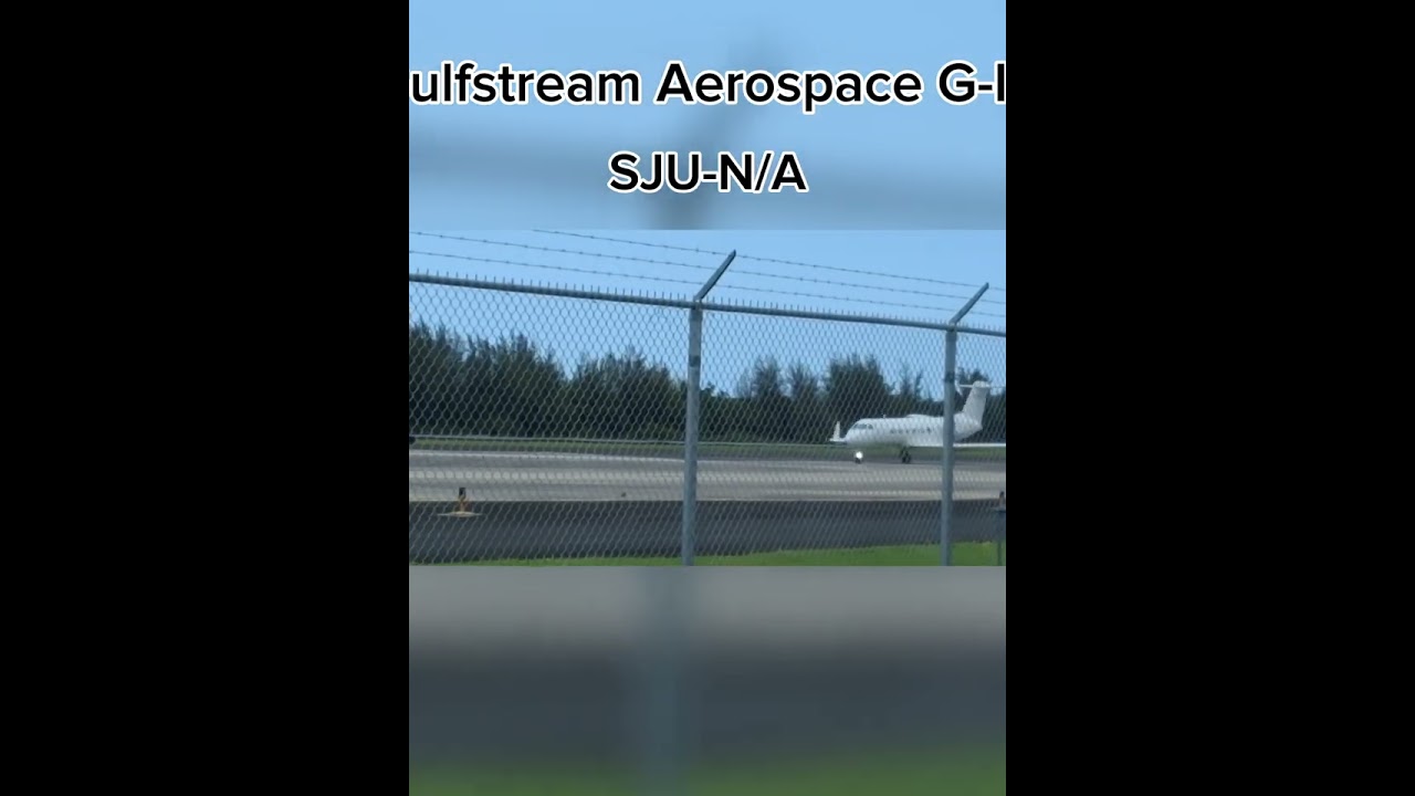 Gulfstream Aerospace G-IV taxi to take off