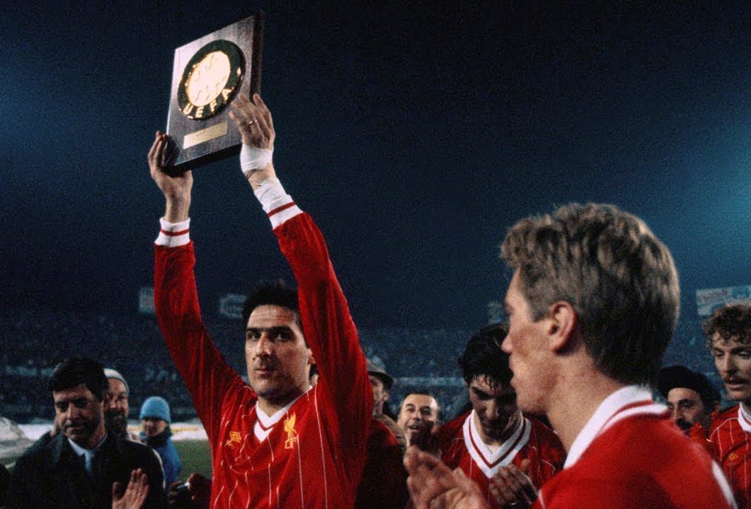 Supercoppa Europea  ( 16.01.1985 ) Juventus - Liverpool 2-0 ( 2 Boniek )