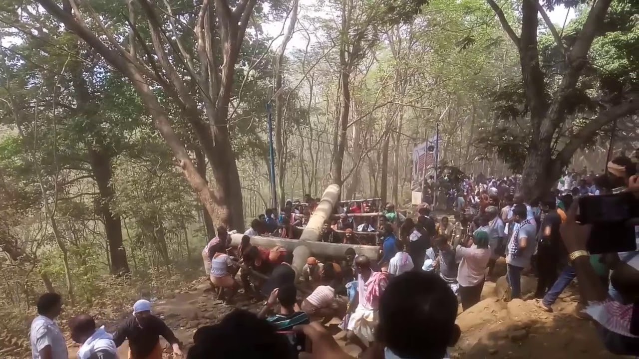 #Malayatoor pilgrimage #GOOD Friday #big cross. pilgrims bringing largest CROSS!!!