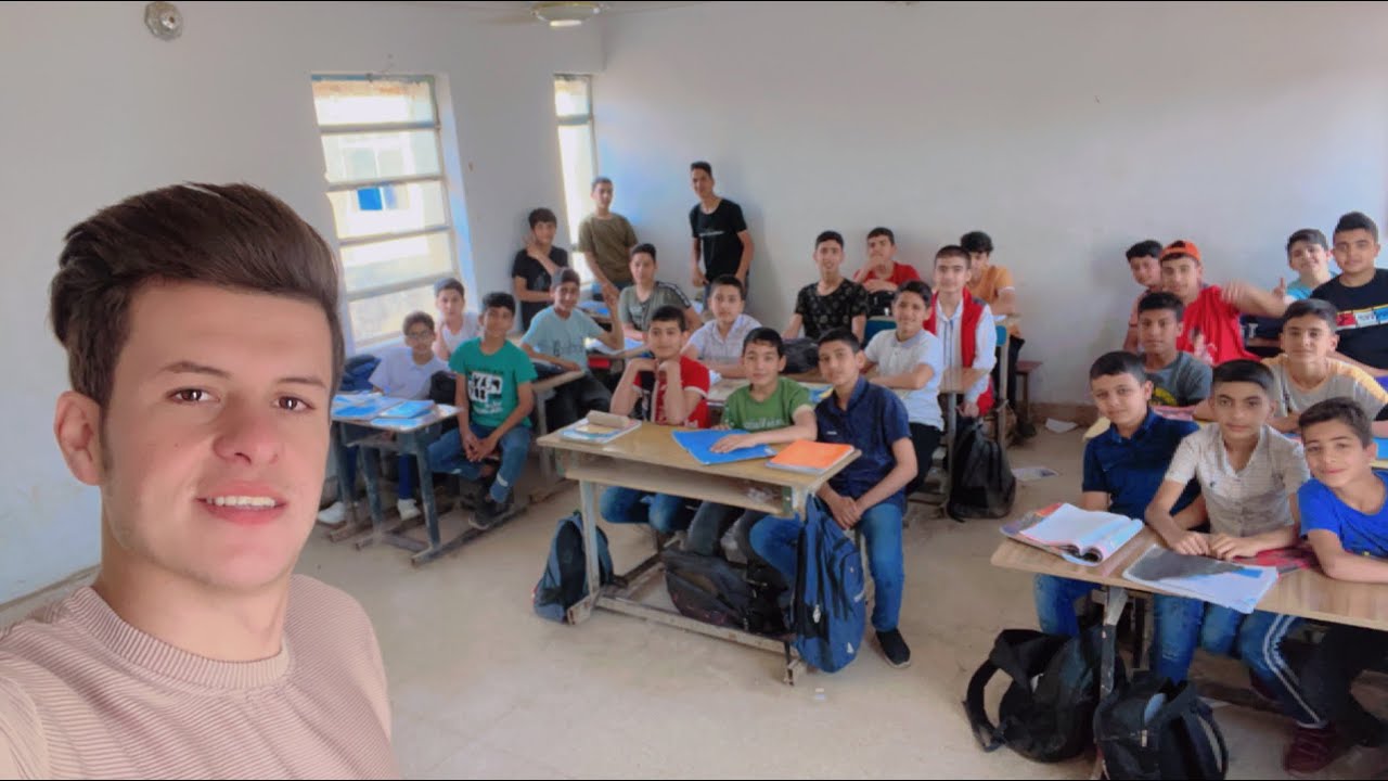 صرنا اساتذة بنفس المدرسة اللي چنا طلاب بيها ☺️