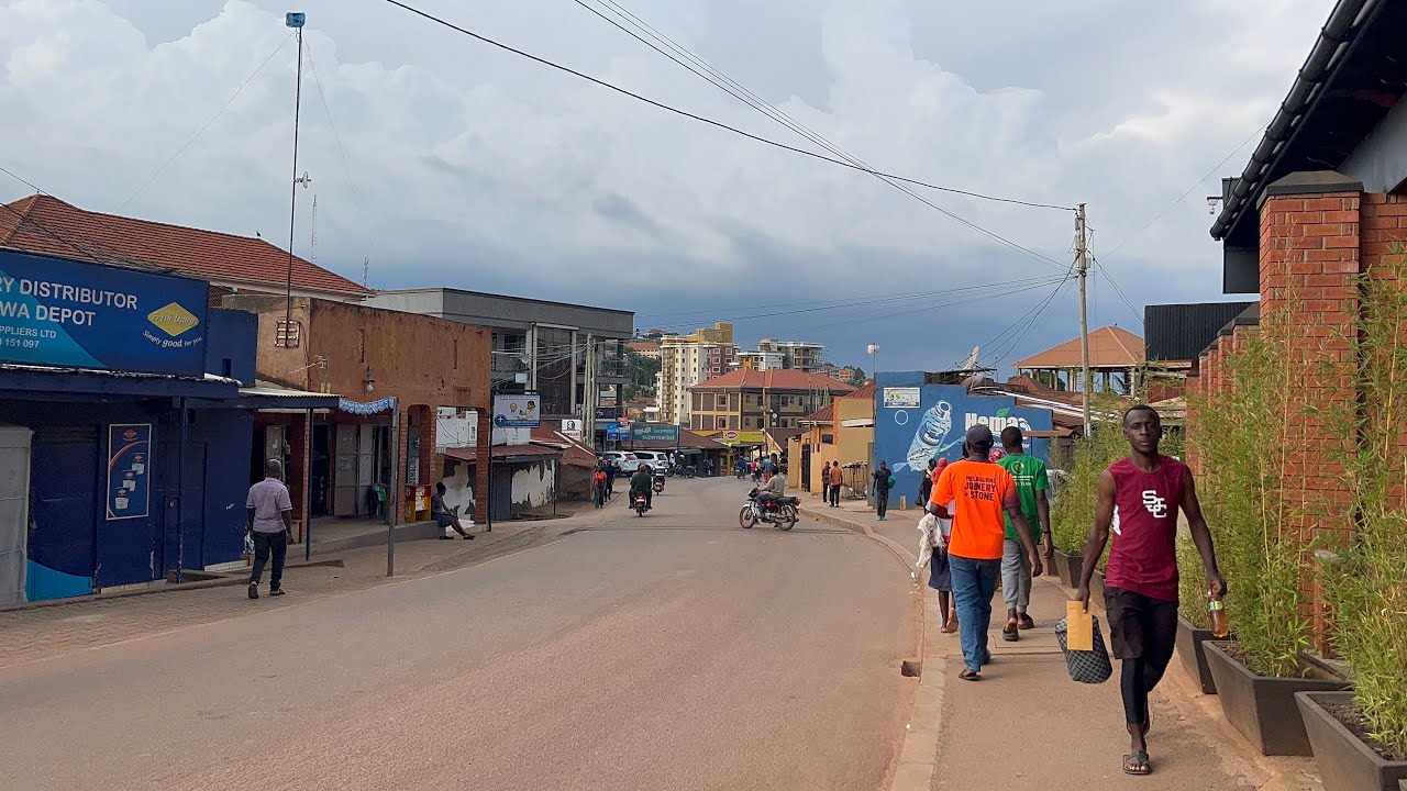 INSIDE A HUMBLE NEIGHBORHOOD IN AFRICA KAMPALA UGANDA (KISAASI)