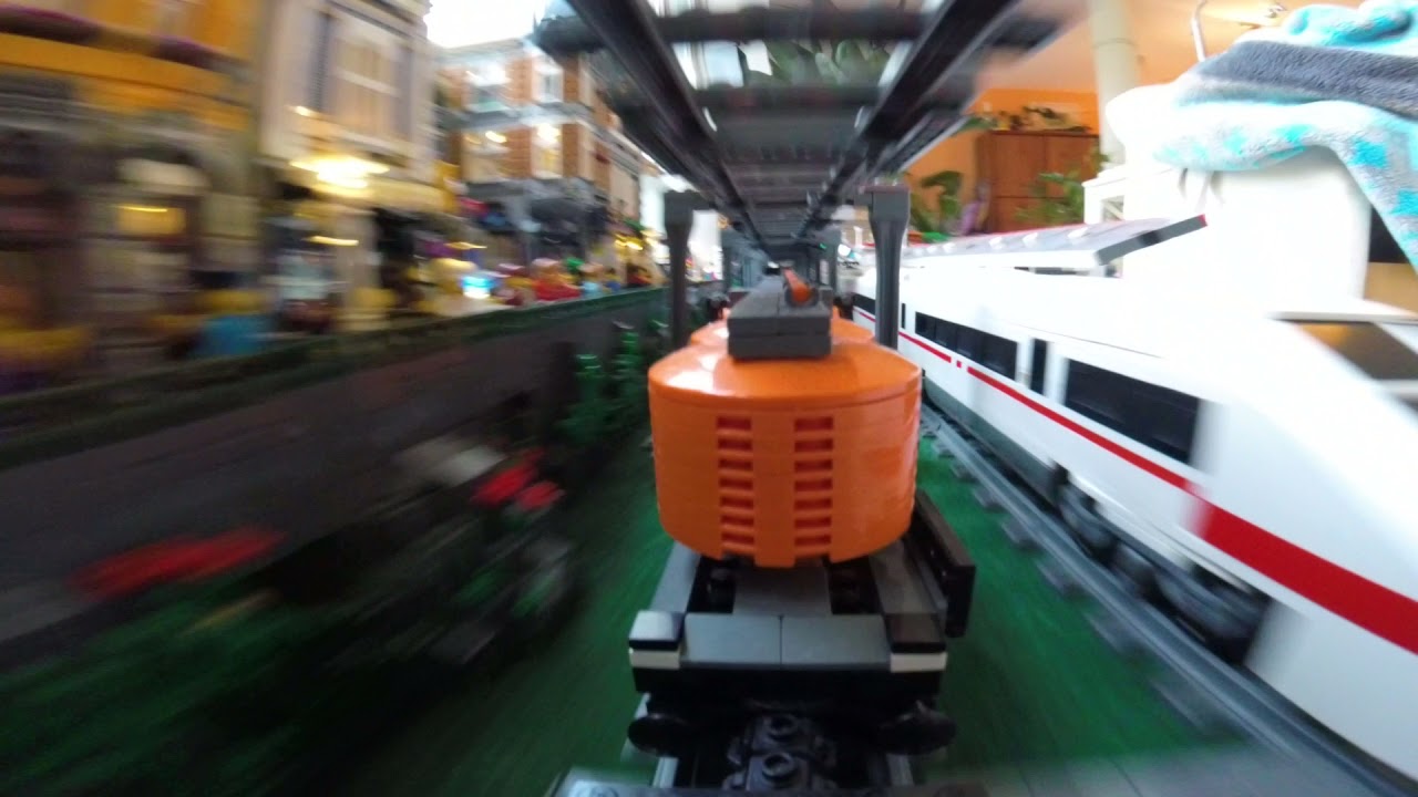 XXL LEGO Train & 100m Railway: New 0-Gap rail yard & 7m EMD-E6 + B-unit train assembly [GoPro]
