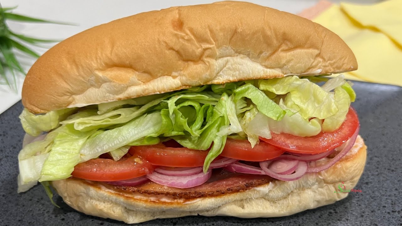 This BLT Sandwich Is Ready In Five Minutes, Making It A Perfect Breakfast Or Lunch Idea #breakfast