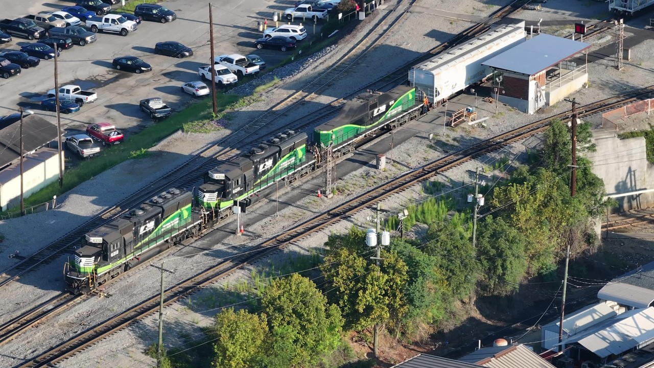 Movin' In Macon: Norfolk Southern's Brosnan Hump Yard in Action