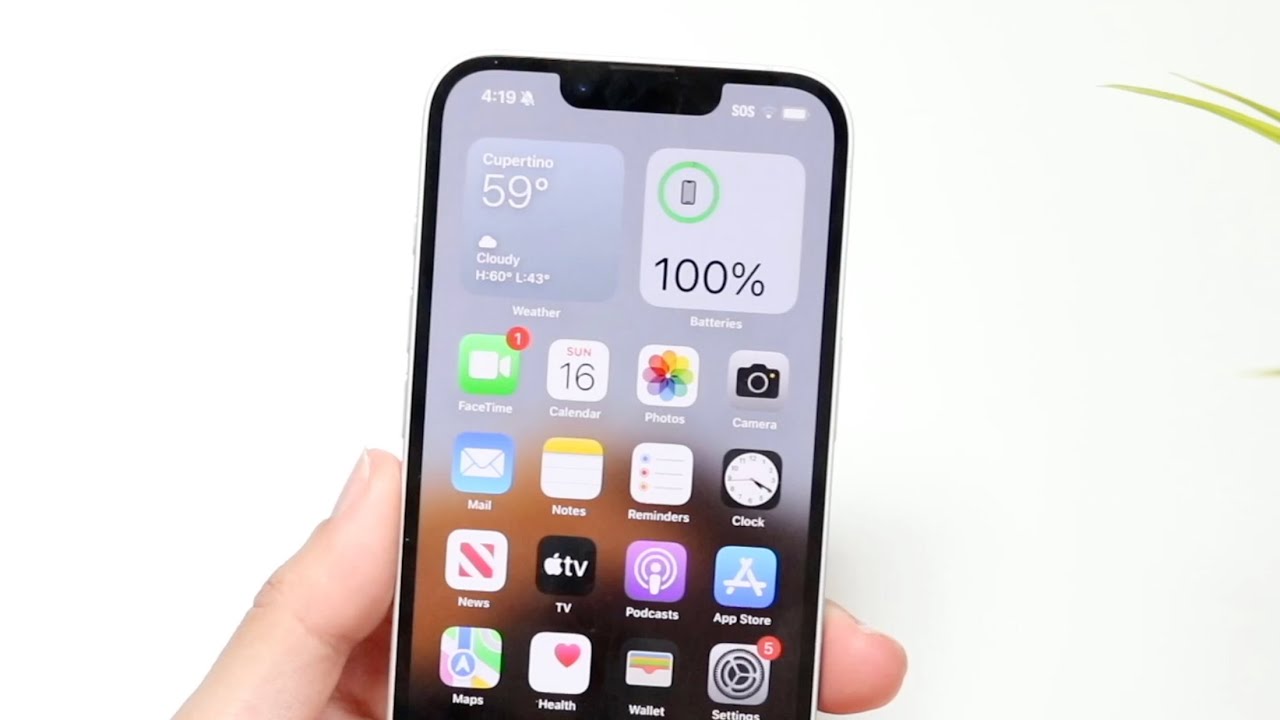 Я бы НИКОГДА не купил этот iPhone в 2026 году.