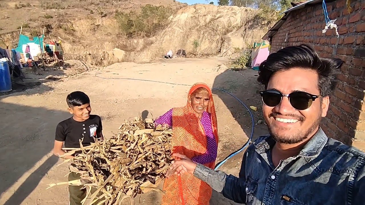 आज की इस वीडियो में मैंने मेरे पूरे परिवार का परिचय दिया है 🙏