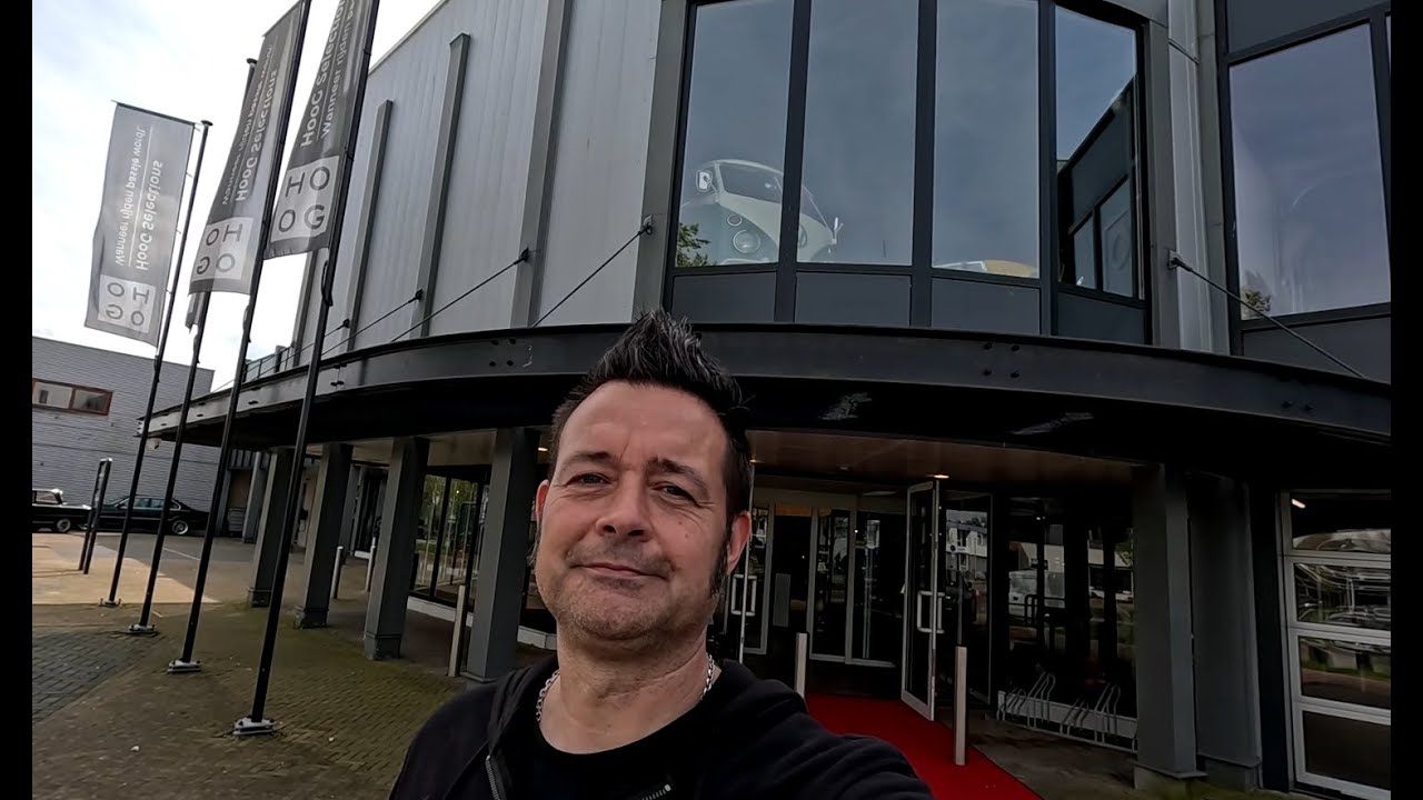 HooG Selections in Katwijk bezoeken met Morpheus, er staat heel wat moois en vele mooie oldtimers.