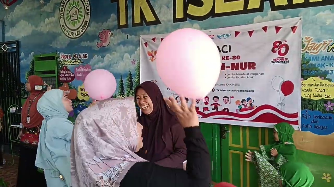 Lomba Memasang kancing Kolaborasi Orangtua dan anak Agustus 2025