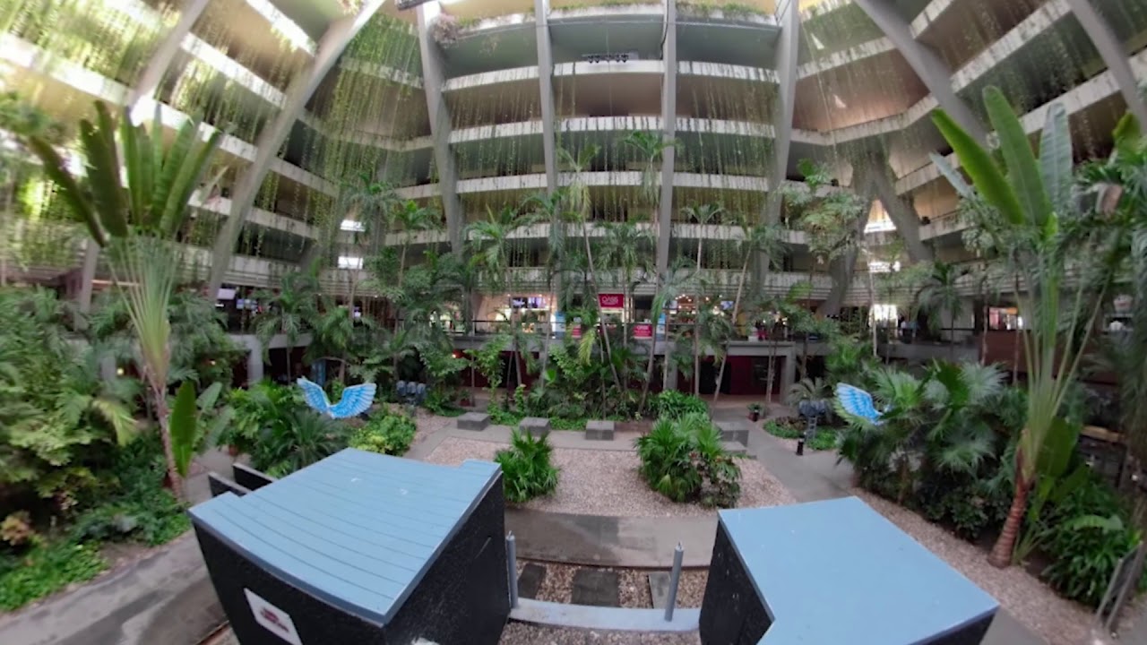 LOBBY PYRAMID 360