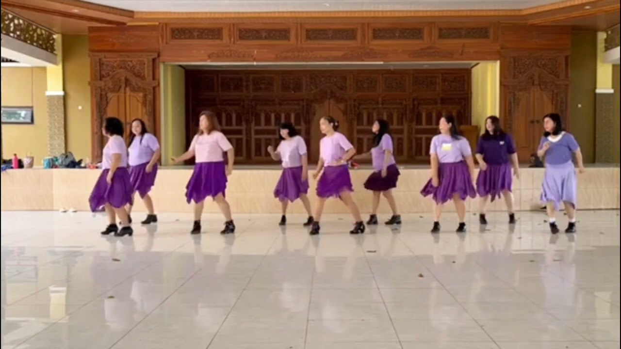 Heart In Two Line Dance//Beginner//Demo:AMB'R & MACAN LD