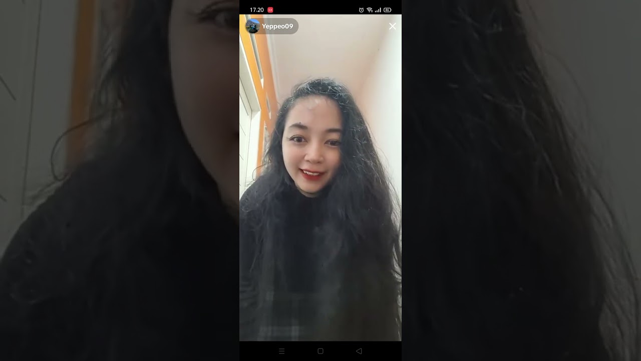 Hairplay rambut panjang bergelombang