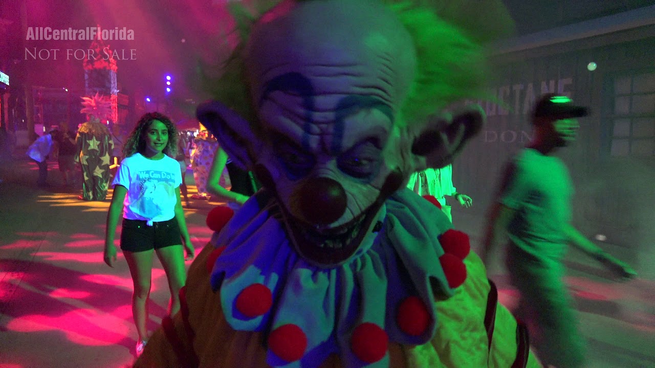 Killer Klowns from Outer Space - Halloween Horror Nights Orlando 2018 [4K]